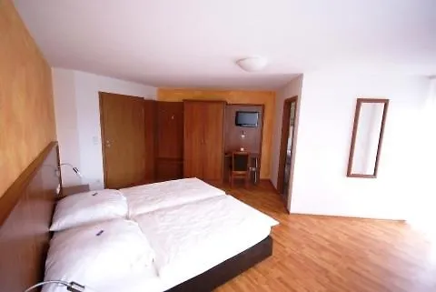 Seegasthof تْسابيرفِلد